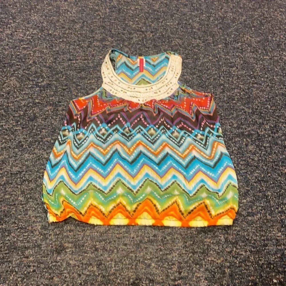 Heart and Soul Sheer Boho Top sz. L